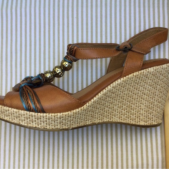 Nurture Amazing fun stylish platform wedges! Fun for vacations, beach! - Picture 4 of 7